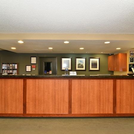 Best Western Sunridge Inn & Conference Center Baker City Interior photo